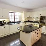 Doonalton House Ferienhaus Carrowmably