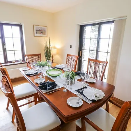 펜션 Doonalton House